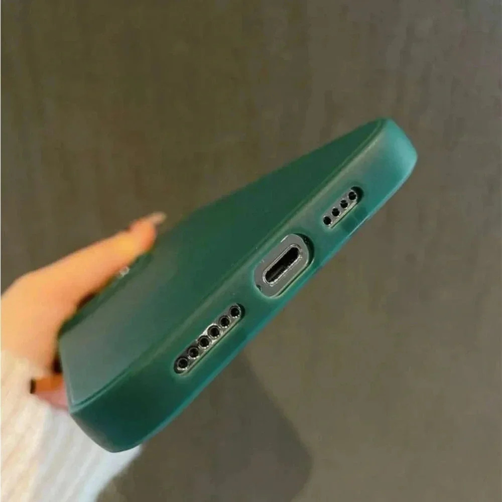 ⚠️Clearance iPhone 14/Pro/Pro Max Solid Dark Green Phone Case - Picture 4 of 4